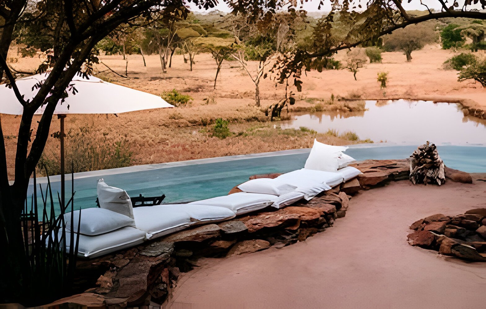 3 Days Tanzania Luxury Lodge Safari